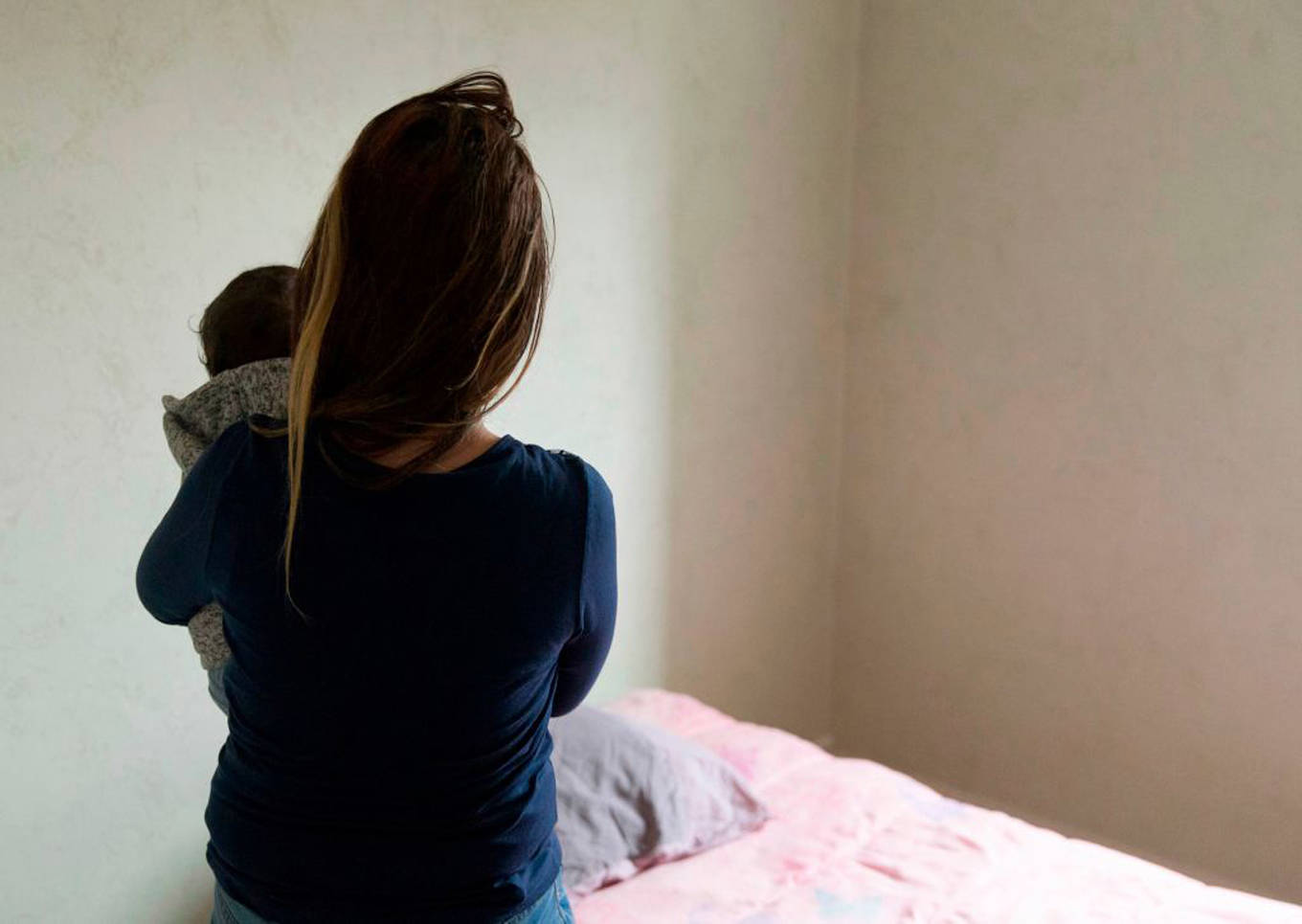 woman family violence