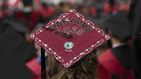 buruma228_Libby O'NeillStringerGettyImages_harvard_graduation