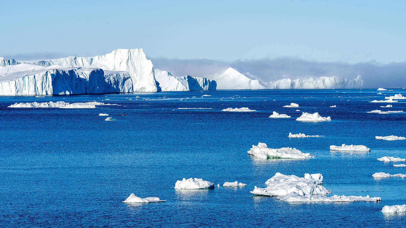 buiter30_ Ulrik PedersenNurPhoto via Getty Images_greenland water