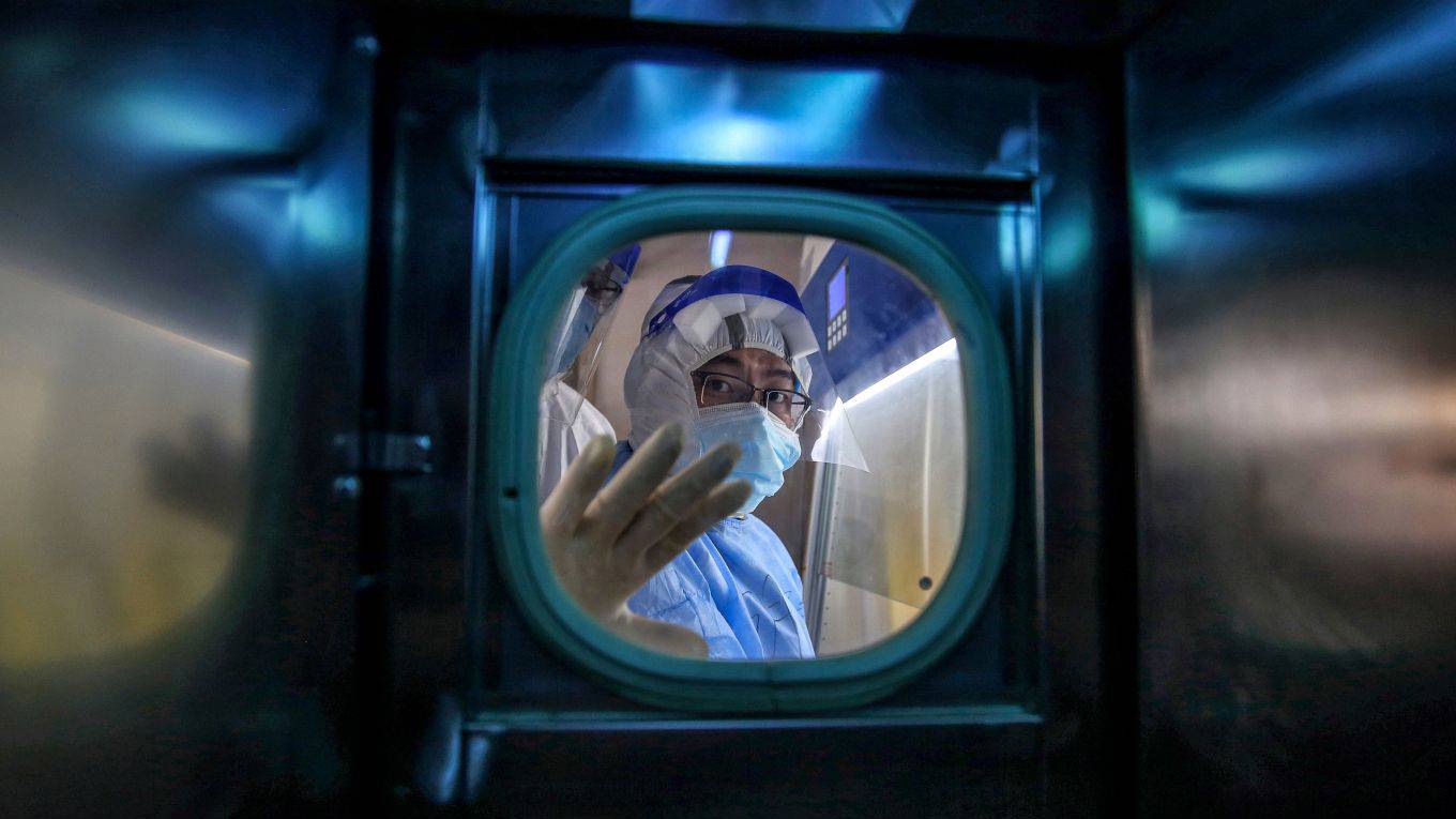pei70_STR_AFP via Getty Images_china virus