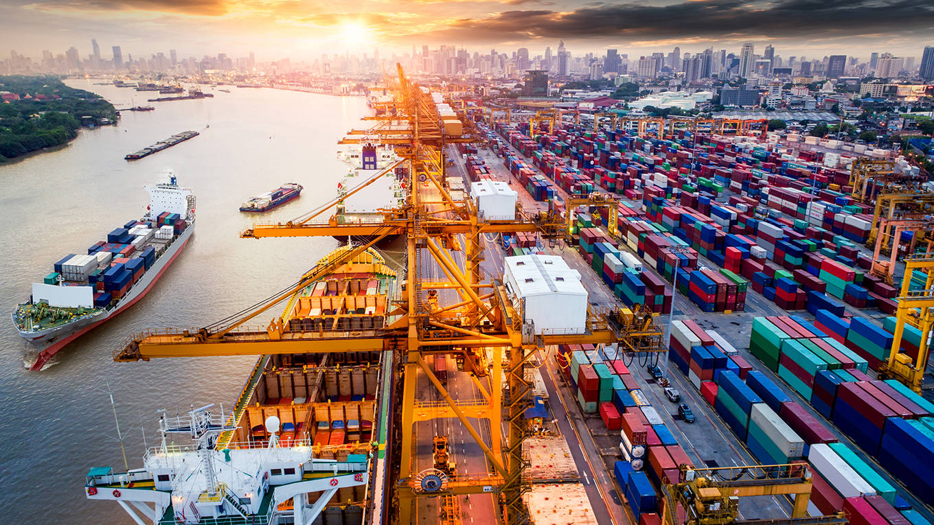 goldberg3_Thatree ThitivongvaroonGetty Images_cargoshippingworldeconomy
