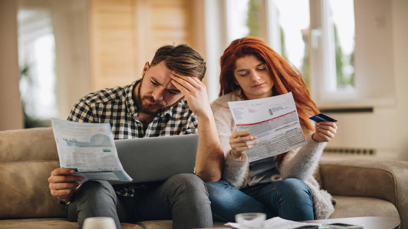 couple finances stress