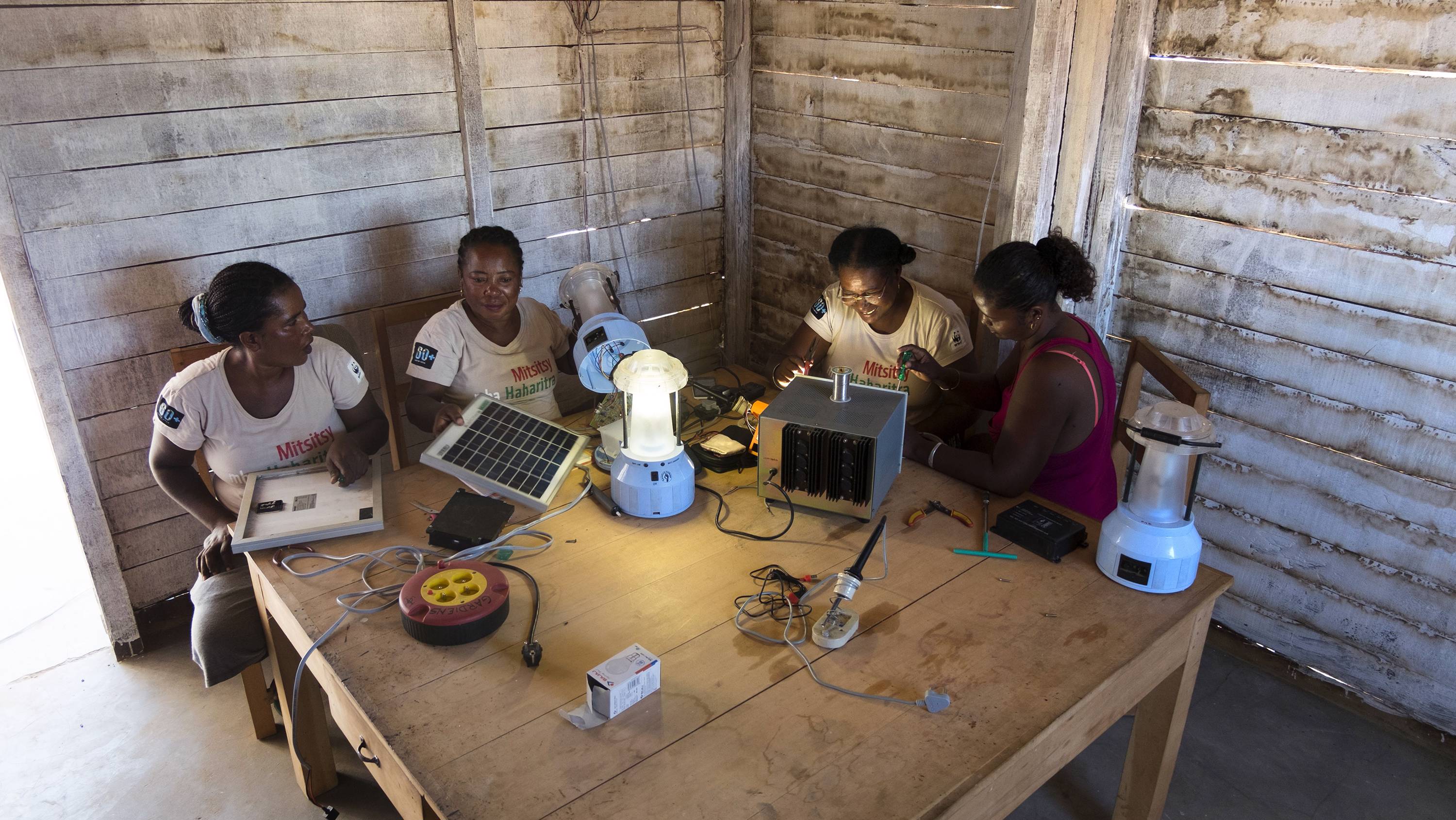 ginerreichl1_LAURE FILLONAFP via Getty Images_madagascarafricasustainabilitysolarwomen