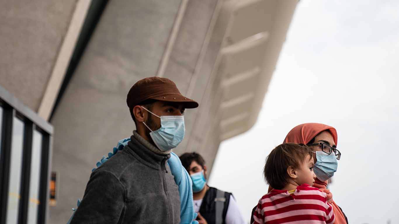 ulgen20_Kent Nishimura Los Angeles Times via Getty Images_afghan refugees